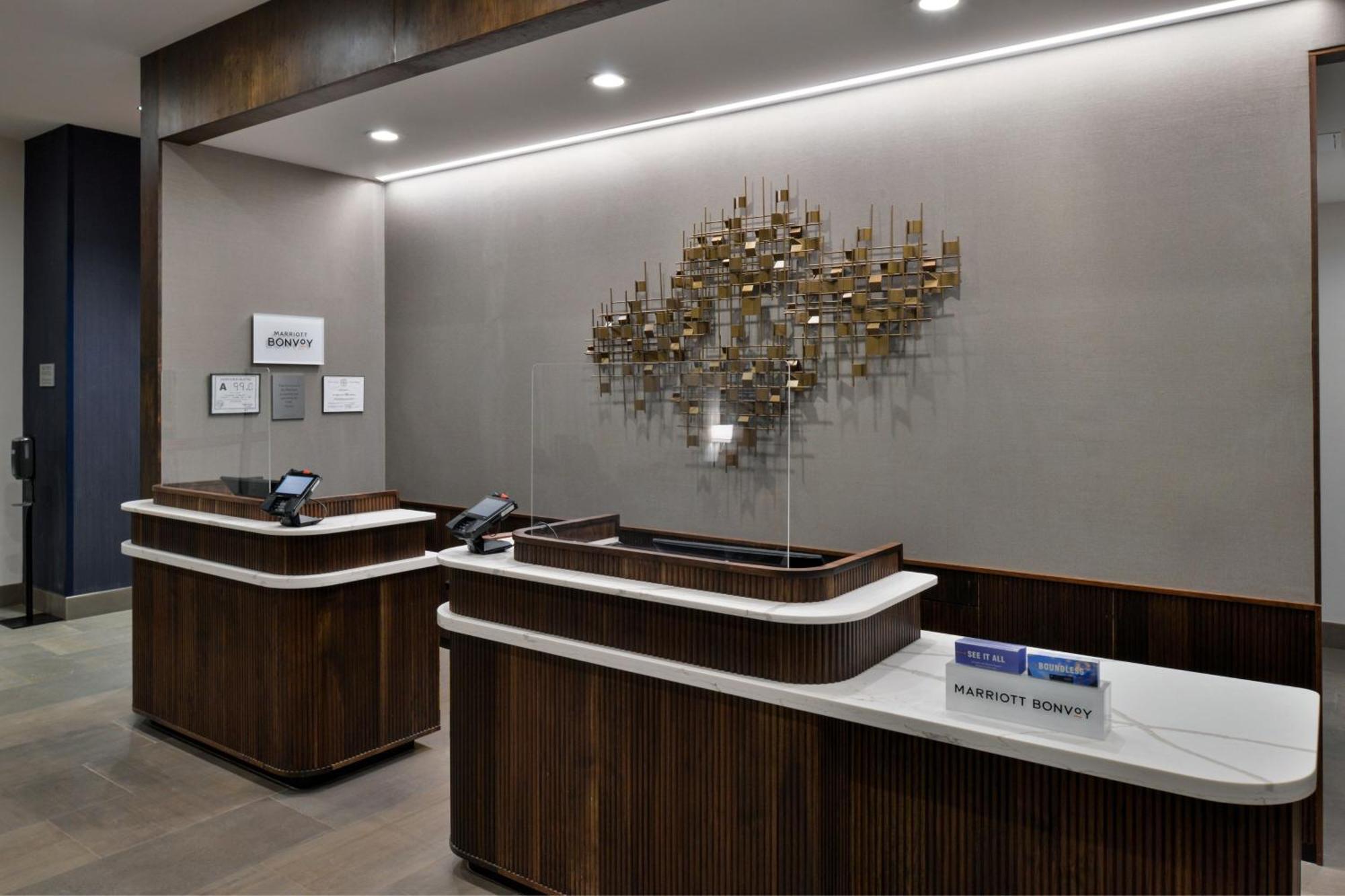 Courtyard By Marriott Raleigh Cary Crossroads Hotel Kültér fotó